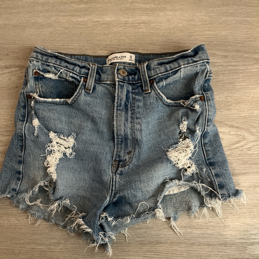 Abercrombie & Fitch Distressed High-Waist Denim Shorts size 4